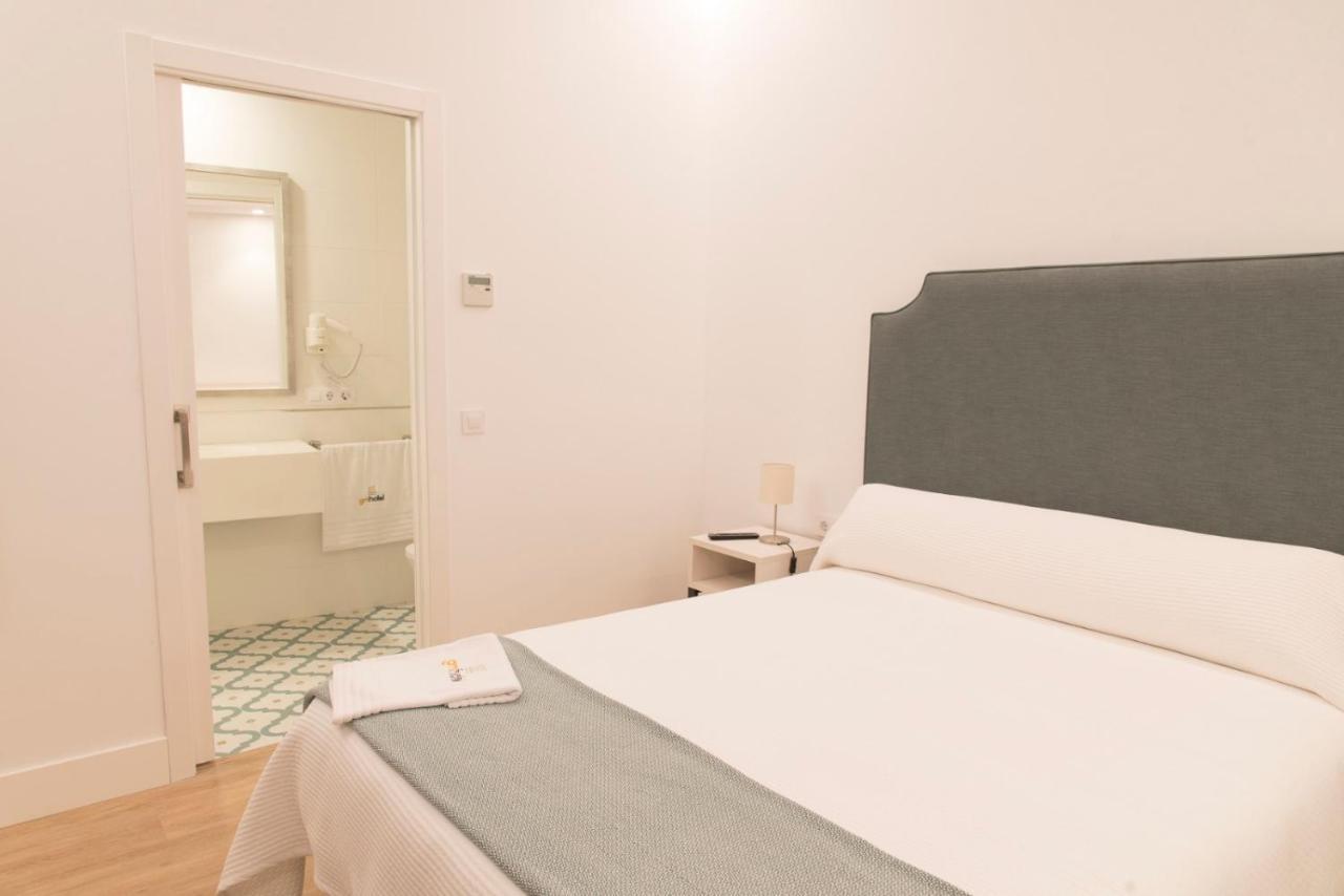 Gm Hotel Марчена Екстериор снимка