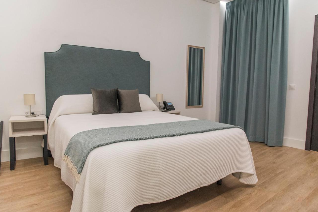 Gm Hotel Марчена Екстериор снимка
