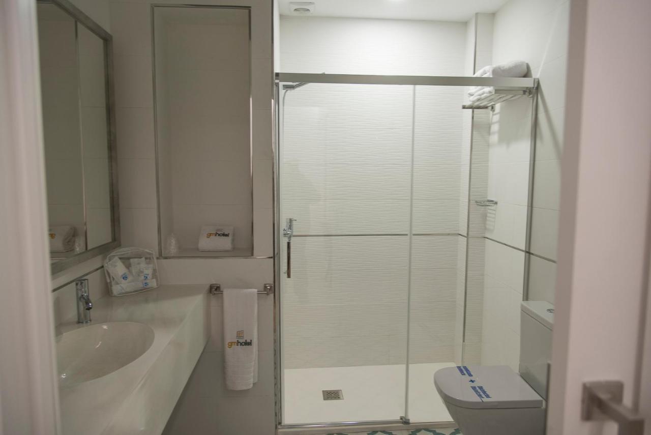 Gm Hotel Марчена Екстериор снимка