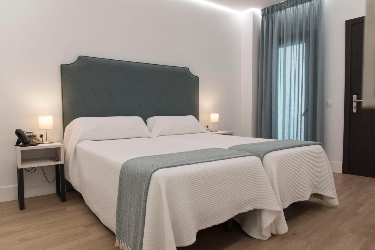 Gm Hotel Марчена Екстериор снимка