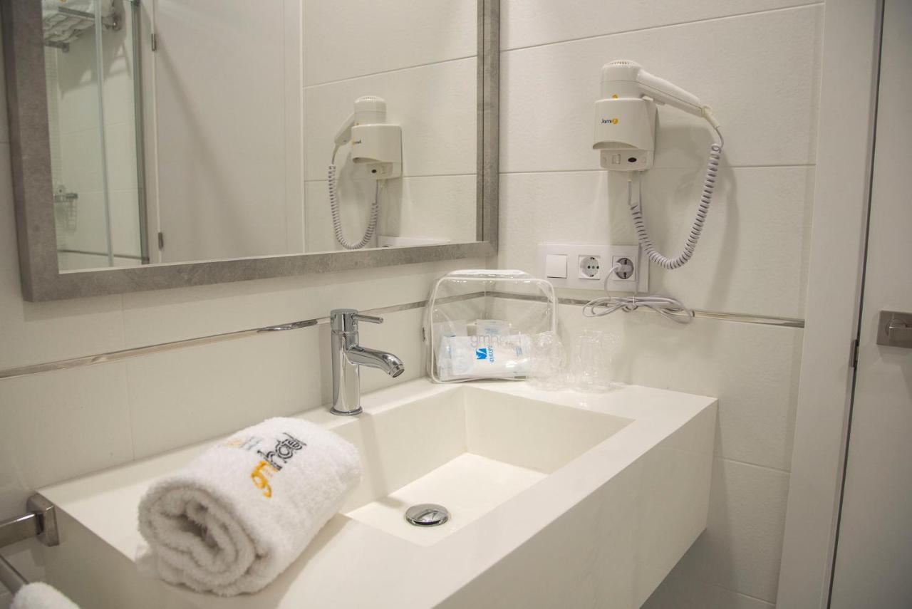 Gm Hotel Марчена Екстериор снимка
